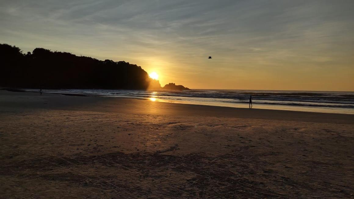 Apartamento Ubatuba - Praia Grande - 250M Da Praia Buitenkant foto